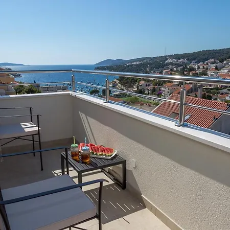Golden View Penthouse * Хвар