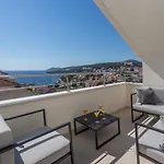Golden View Penthouse * Hvar Town