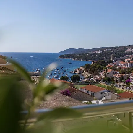 Golden View Penthouse *