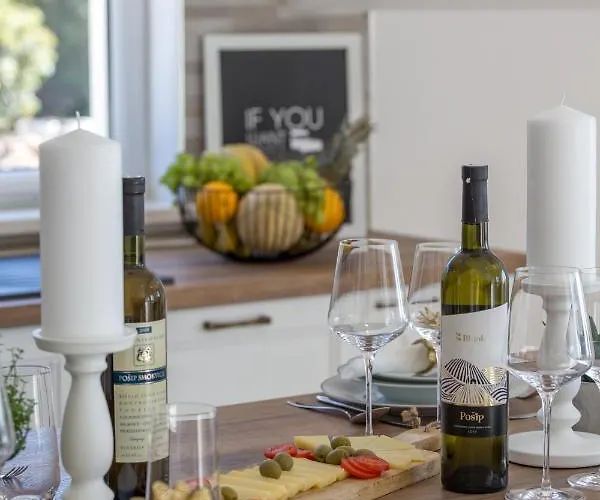 Golden View Penthouse